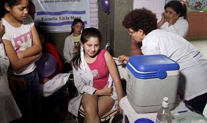 Están vacunando a niños y adolescentes en la Matanza