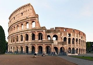¡Destruyen el Coliseo Romano!