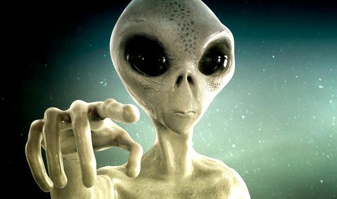 Alumna de la UCV tuvo experiencias con extraterrestres en el comienzo de clases 2022-1