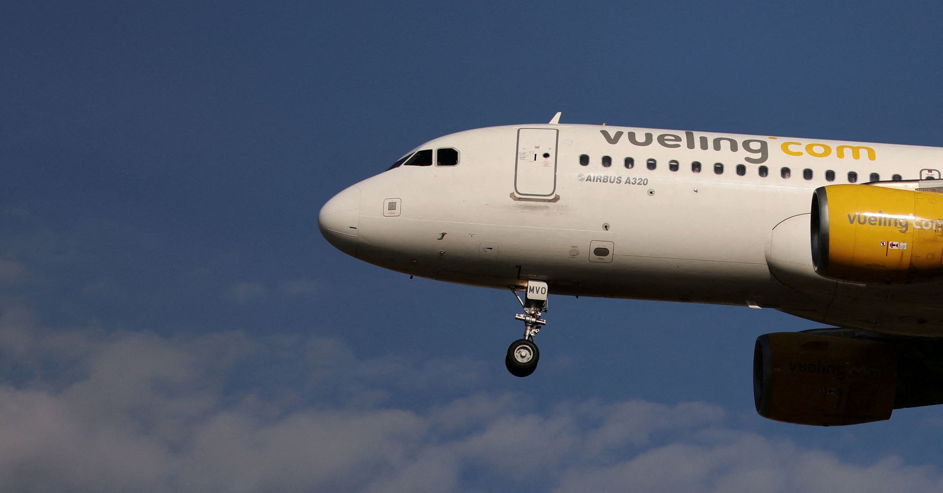Moren tots els passatgers d'un avió Vueling amb destí Barcelona
