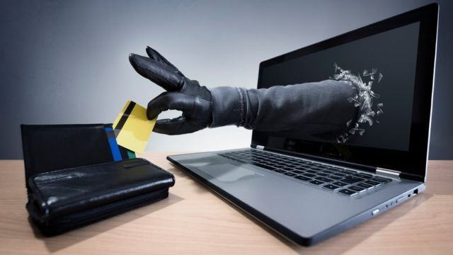 Estafadores online sustraen datos de tarjetas y cuentas bancarias a través de llamadas telefónicas-