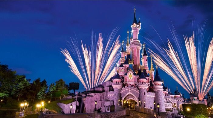 La Guerra  Rusia-Ucrania provoca el cierre de DisneyLand Paris lo que queda de 2022