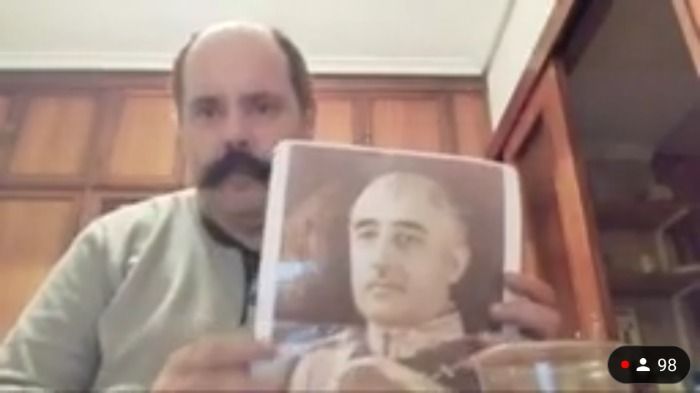 Hombre alega ser nieto de Francisco Franco Bahamonde