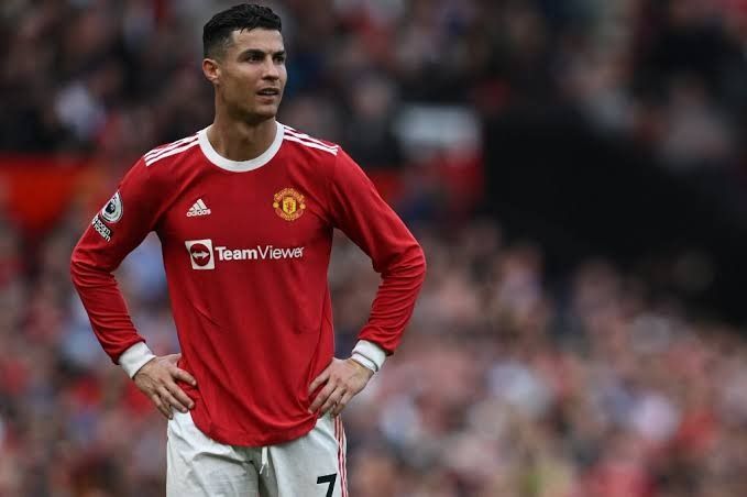 Arrestan a el futbolista Cristiano Ronaldo en Londres por tráfico de drogas