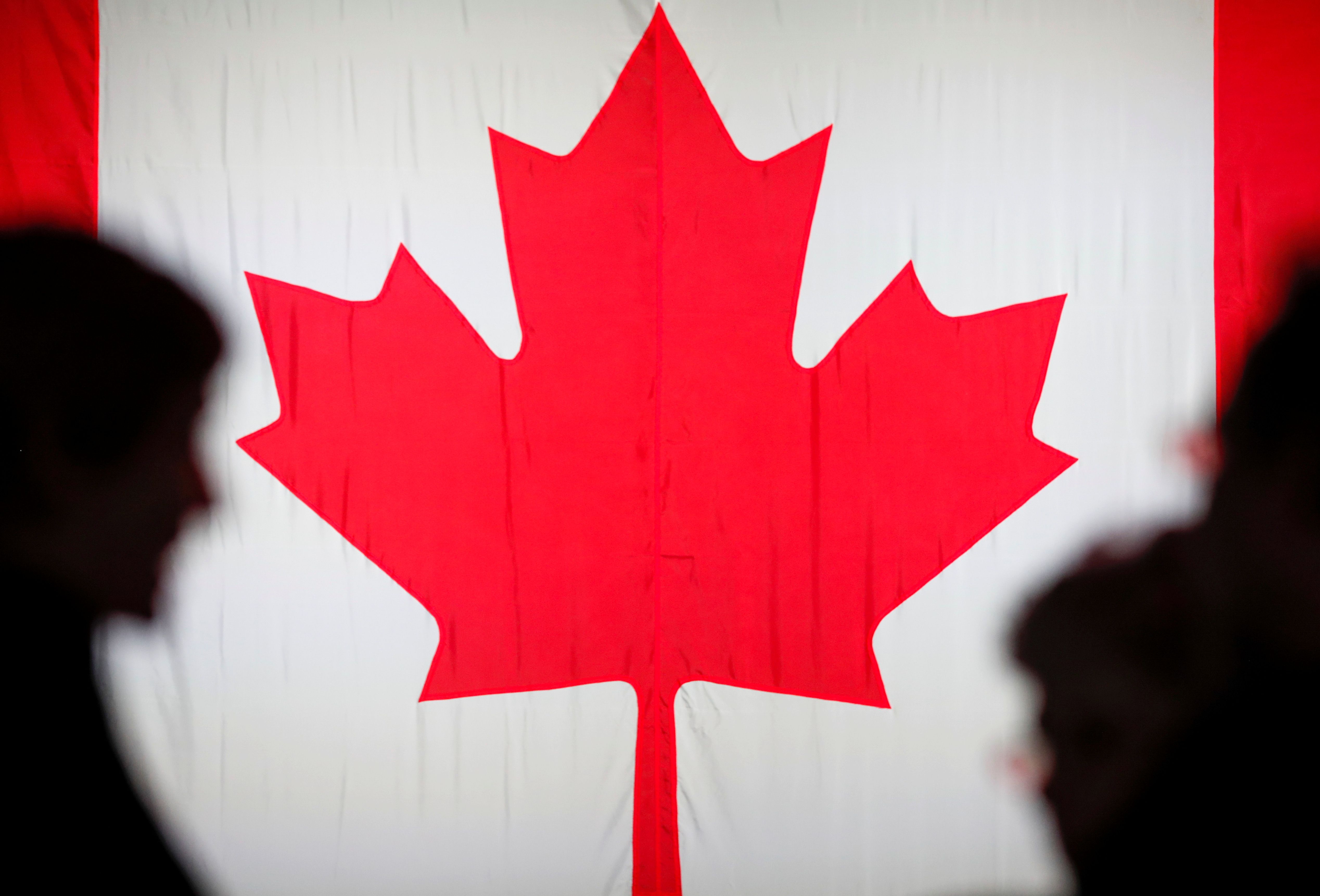 Canadá prohíbe migrantes Chilenos