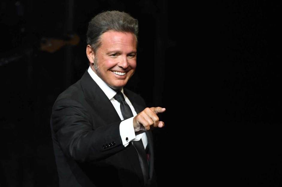 MUERE FAMOSO CANTANTE LUIS MIGUEL