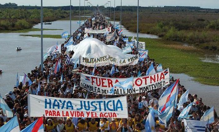 Conflicto entre Argentina y Uruguay por plantas de celulosa