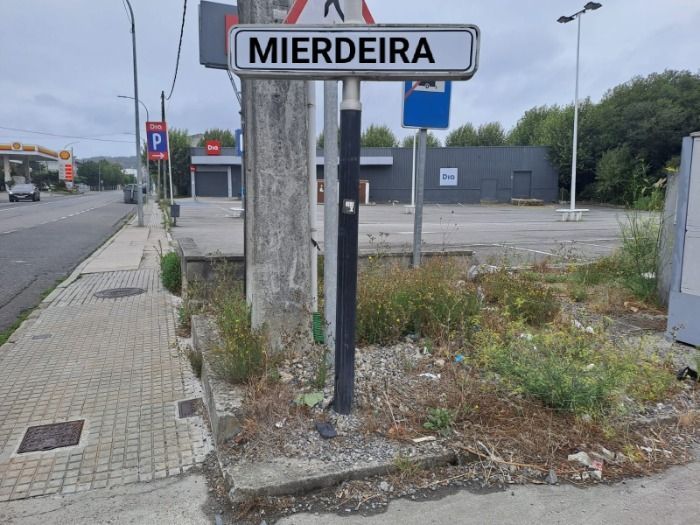 Aprobación al cambio de nombre de la localidad gallega Santa Uxía de Ribeira