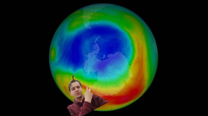 Director de recursos humanos crea un nuevo agujero en la capa de ozono por tirarse un cuesco mas fuerte que flojo