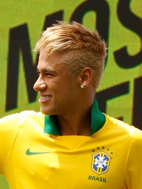 Detenido el peluquero de Brasil por destrozar la imagen del equipo