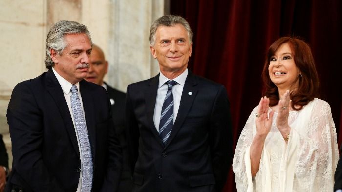 Cristina y Macri se unen contra Alberto para gobernar juntos en las próximas elecciones.