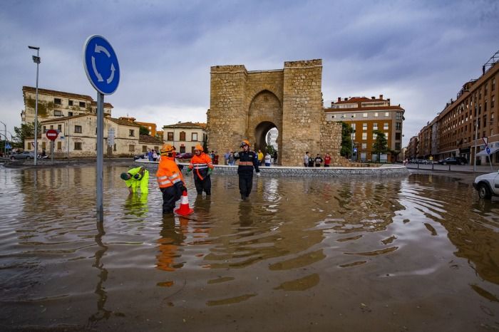 Lluvias Torrenciales Cierran Carreteras en Ciudad Real y sus Pueblos Circundantes este Fin de Semana