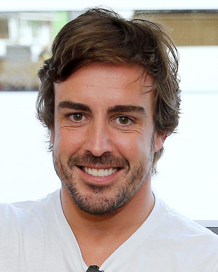 Fernando Alonso fallece en un accidente de tráfico
