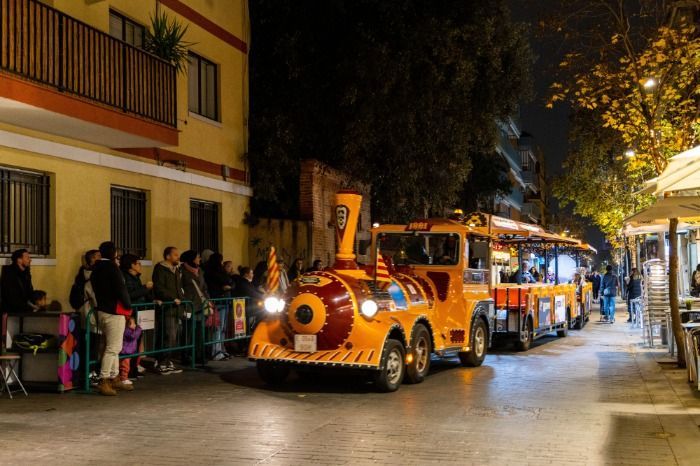 El ayuntamiento premia a la conductora del trenecito de Navidad de Cerdanyola del Vallés