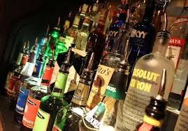 Gobierno decreta esencialidad en consumo de alcohol anticipado
