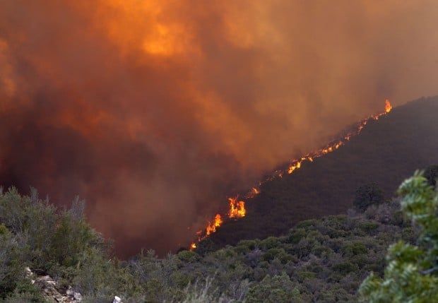 Grave incendio en Sierra Alhamilla