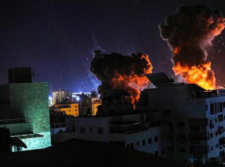 Bombardeo masivo en la Franja de Gaza