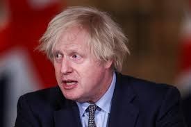 Un golpe de viento peina accidentalmente a Boris Johnson
