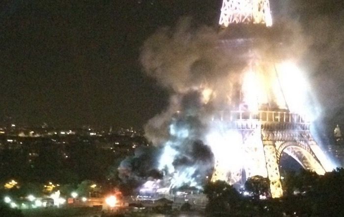 Incendio en la torre Eiffel. El ISIS ataca de nuevo en Francia.