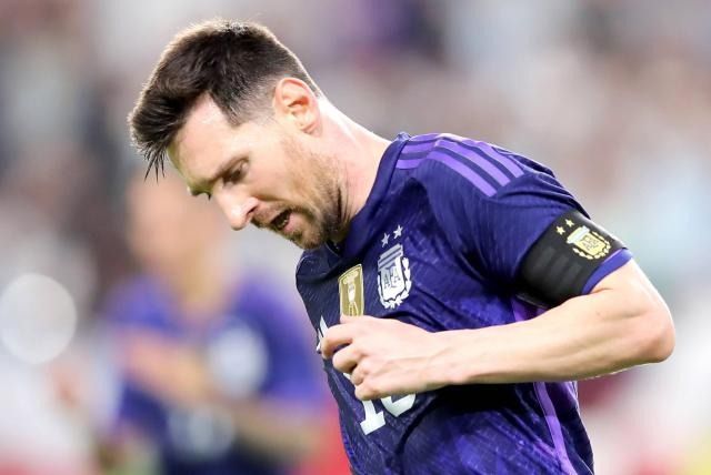 ¡INSOLITO! Messi se rompió los ligamentos cruzados y se perderá el mundial.
