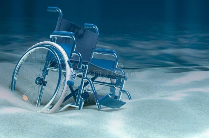 La empresa de ayudas técnicas y movilidad RollerWheel, diseña una silla de ruedas sumergible en Bilbao