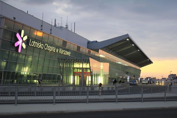 Polonia cierra todos sus aeropuertos