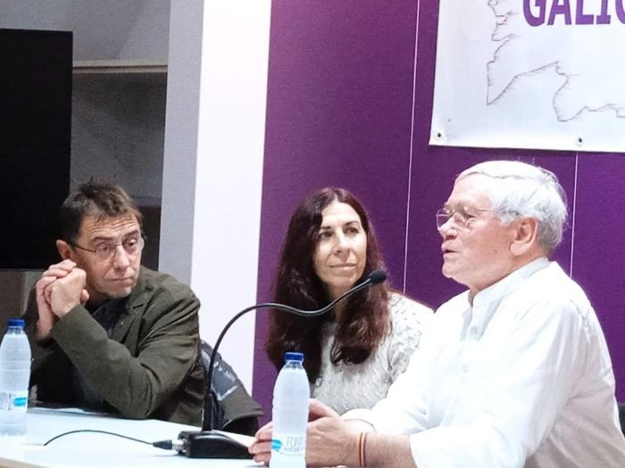 Gonzalo Busque e J. C. Monedero estudan levar un dato erróneo de Podemos Galicia a instancias superiores.