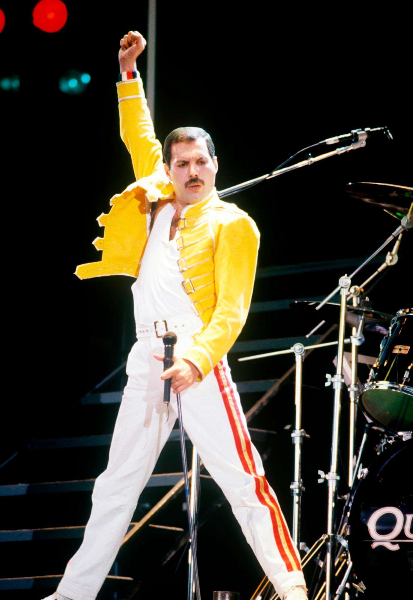 Trágica Pérdida del Ícono del Rock: Freddie Mercury Fallece en un Fatal Accidente Automovilístico