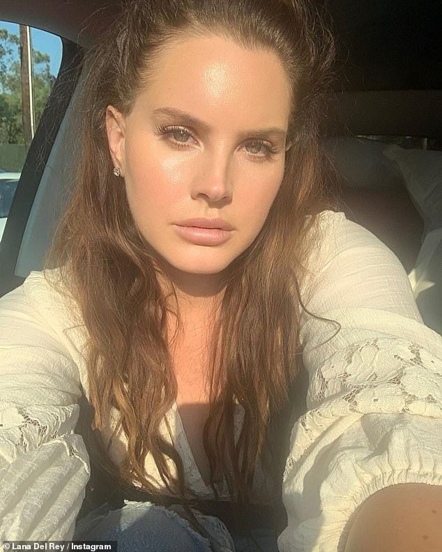 Lana Del Rey found dead in her apartment