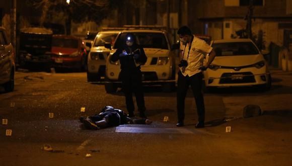 Arequipa: Sicario Dispara a 5 personas y Cae Abatido.