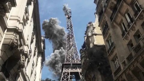 Impactante Colisión Celestial Destroza la Torre Eiffel
