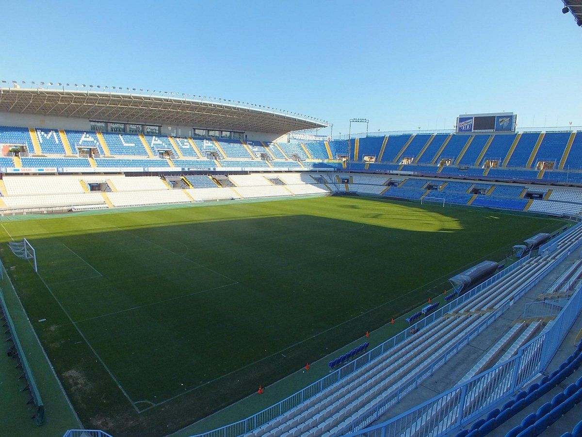 El Málaga da la bienvenida al nuevo entrenador Toledo, procedente del Athletic Club