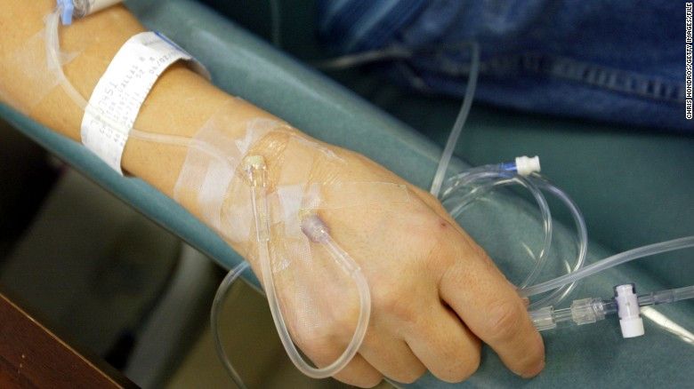 Mujer es hospitalizada por intoxicación por handroll