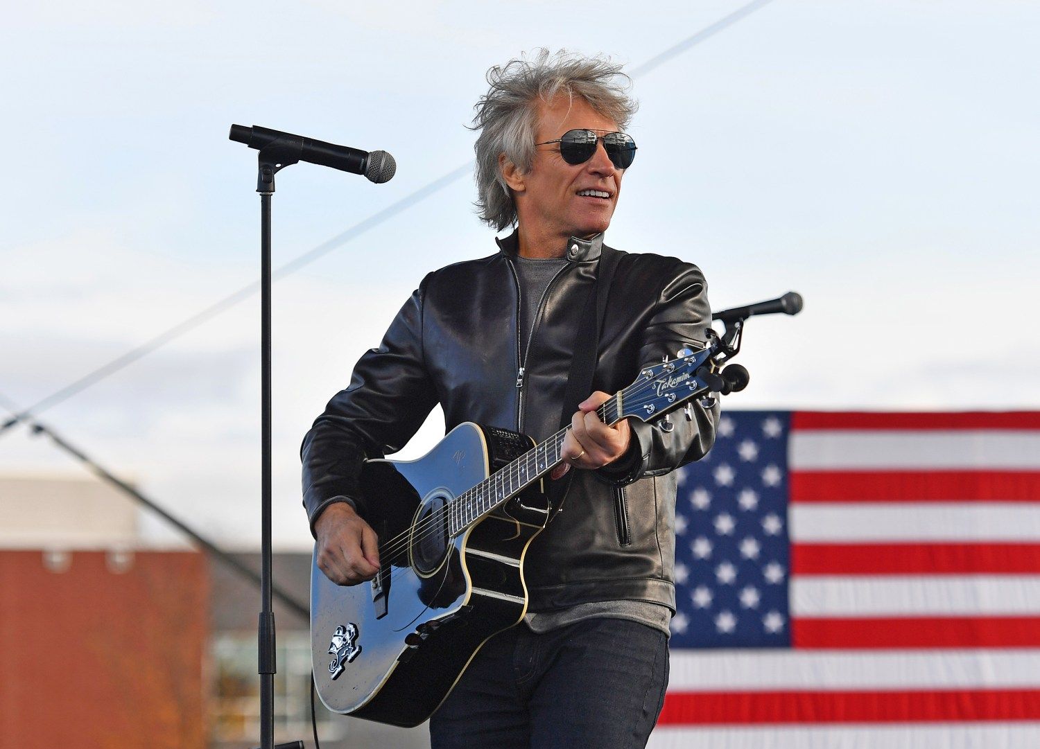 Fallece Bon Jovi por causas irreconocibles