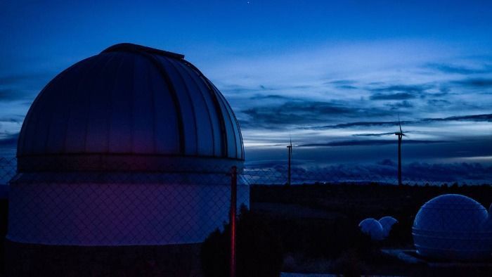 Un astrónomo japonés ha descubierto vida en la Luna a través de un telescopio