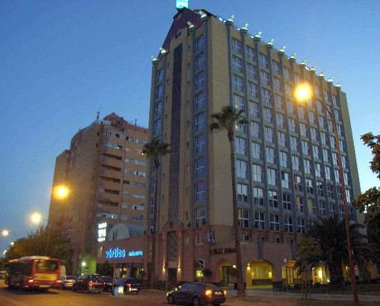 HOTEL VÉRTICE: 20 AÑOS DE CIMIENTOS QUEBRADOS