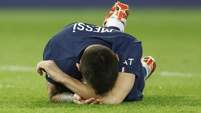 AHORA - Se lesionó Lionel Messi a minutos del enfrentamiento con Croacia